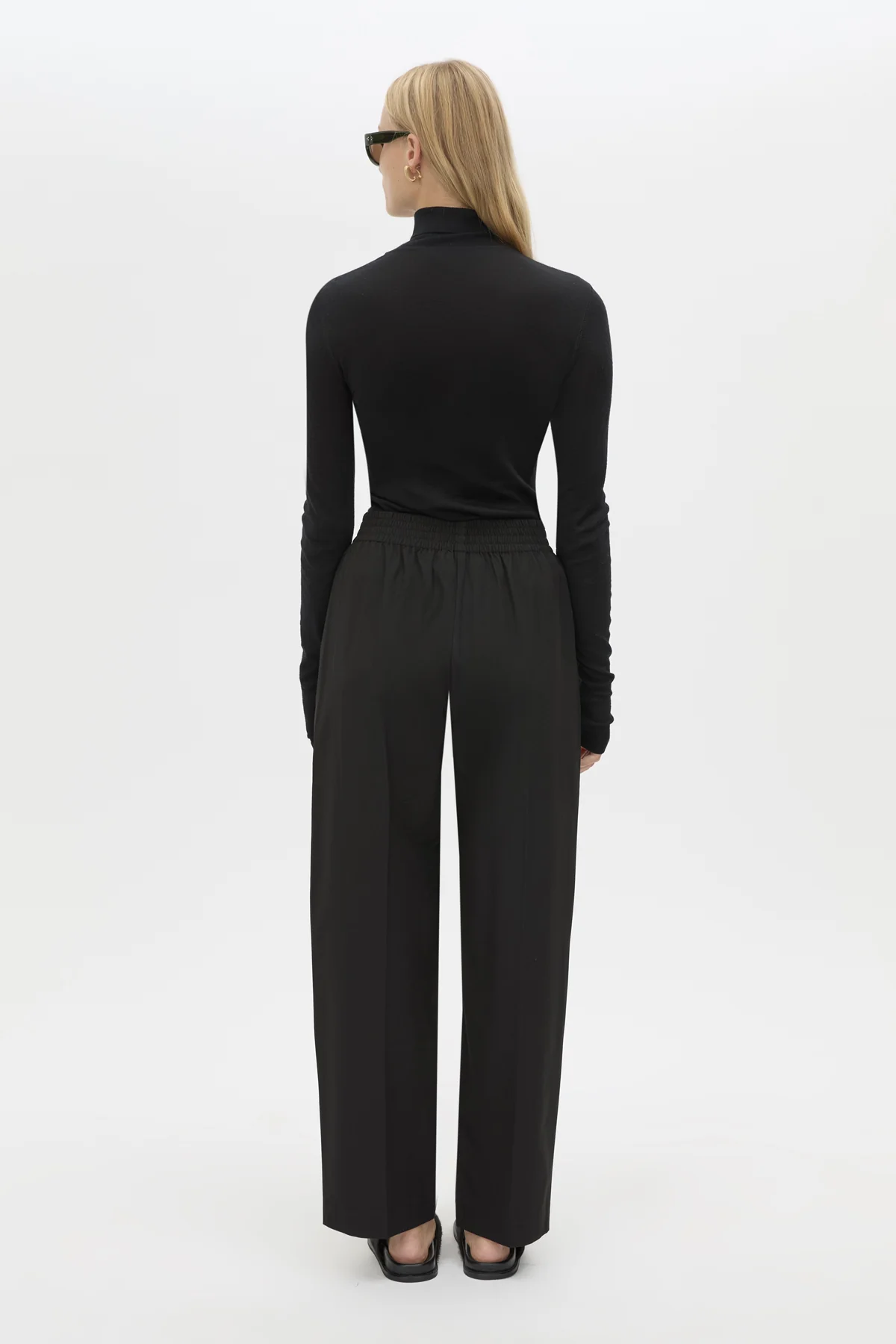Barre High Neck Top - Image 4