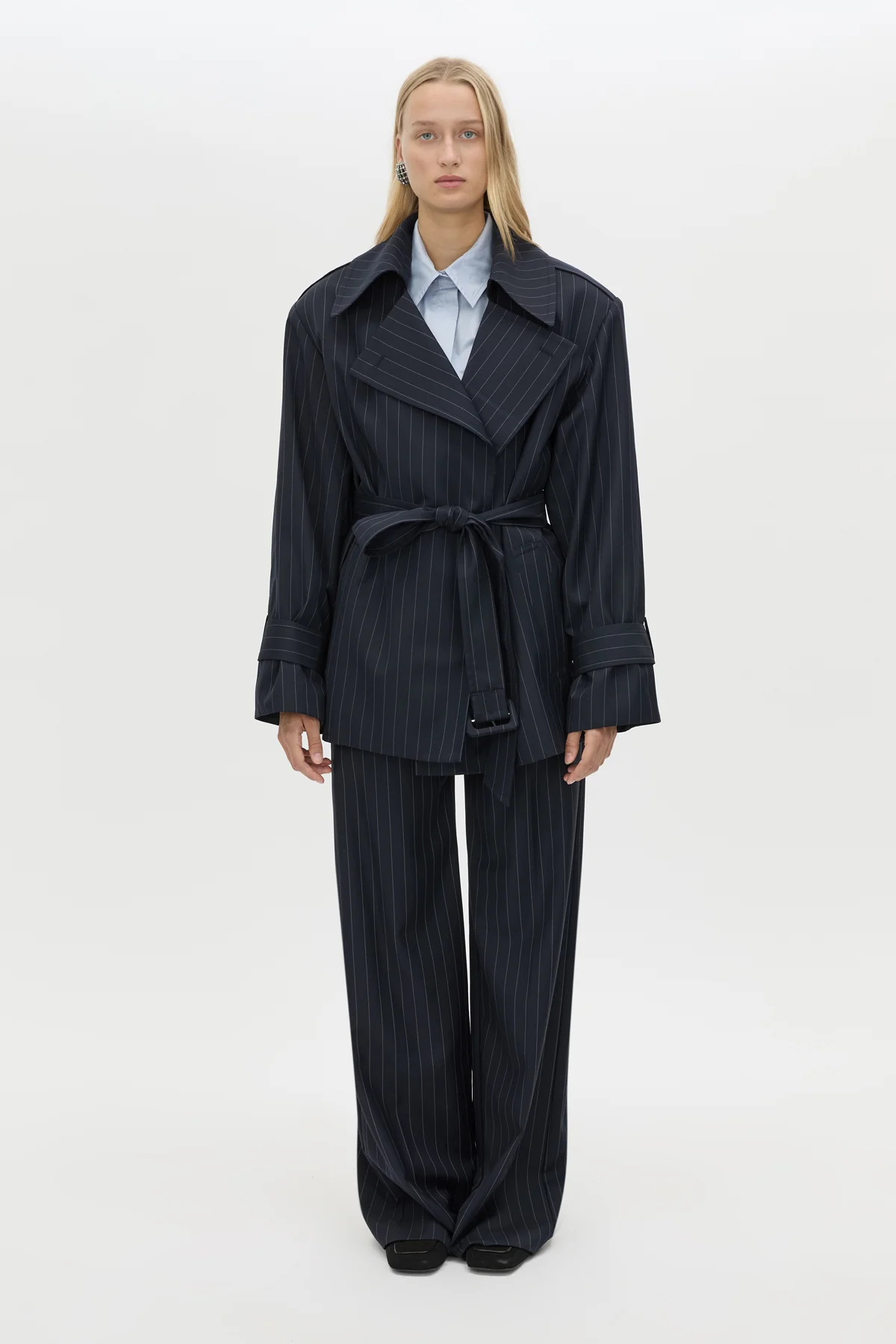 Brody Short Trench Coat - Image 4