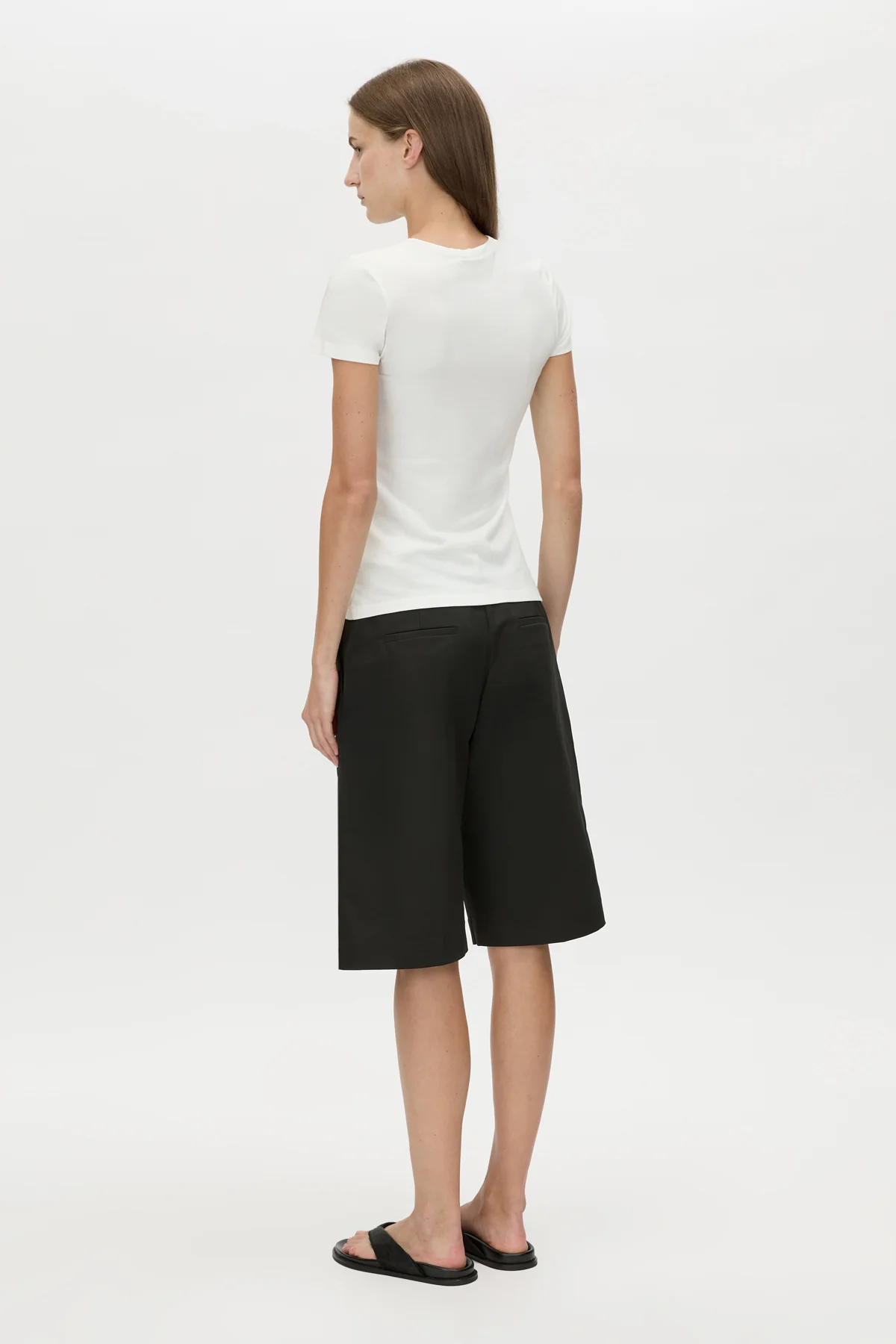 Suvero Slim Fit Logo Tee - Image 4